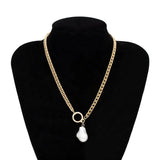 Retro Baroque Style Pearl Pendant Necklace